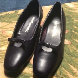 Next door neighbor selling whole shoe collection